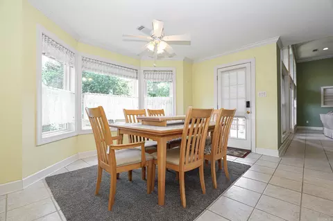 Dining - 827 Miller Loop, Benton, AR 72019 photo 3 of 4