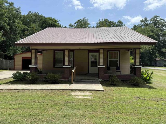 211 S 1st St, Heber Springs, AR 72543