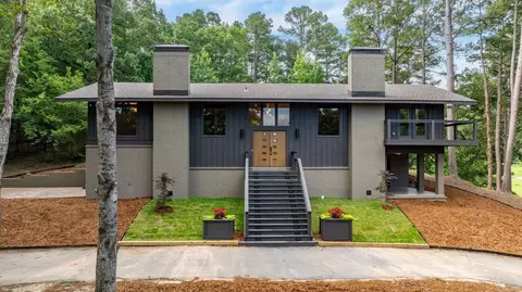 4915 Garrison Rd, Little Rock, AR 72223
