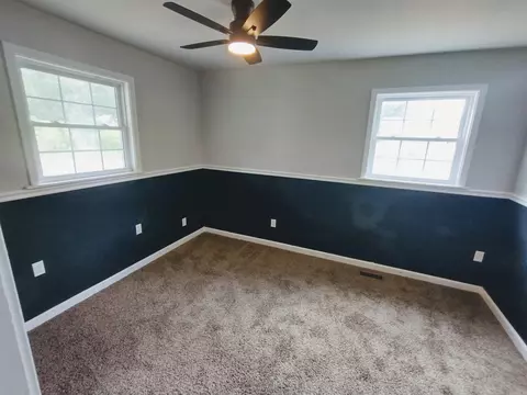 Bedroom - 903 Tower Lp, Mountain View, AR 72560 photo 5 of 7