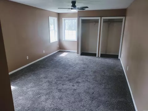 Bedroom - 903 Tower Lp, Mountain View, AR 72560 photo 7 of 7