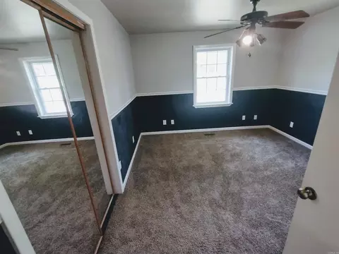 Bedroom - 903 Tower Lp, Mountain View, AR 72560 photo 3 of 7