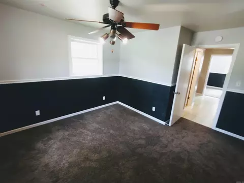 Bedroom - 903 Tower Lp, Mountain View, AR 72560 photo 1 of 7
