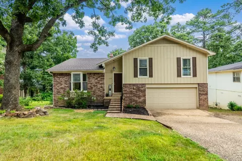 12724 Pleasant View Dr, Little Rock, AR 72212