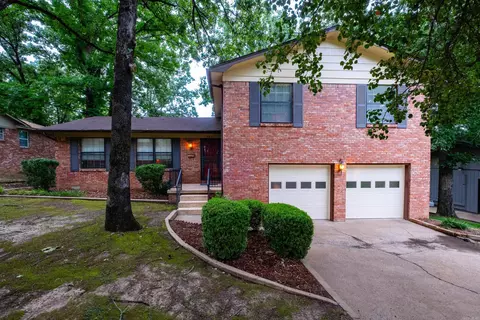 2421 Gunpowder Rd, Little Rock, AR 72212