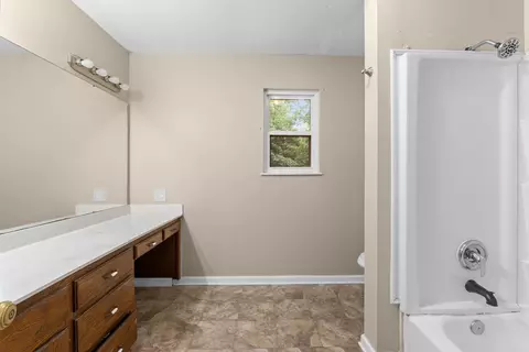 Bath - 22 E Hill Dr, Conway, AR 72032 photo 2 of 2