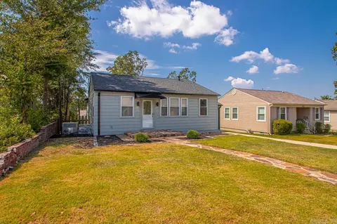 6712 Longwood Rd, Cammack Village, AR 72207