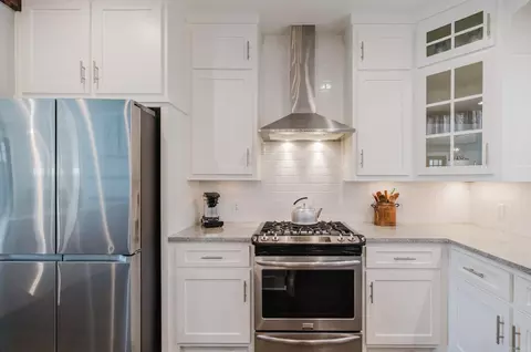 Kitchen - 1105 White Sage Dr, Bryant, AR 72022 photo 6 of 7