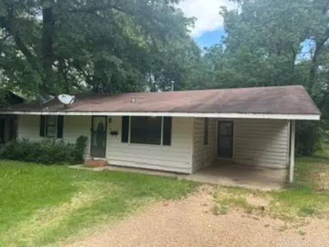 404 S Oak St, Fordyce, AR 71742