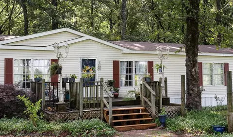 13717 Terry Ln, Ward, AR 72176
