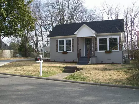 107 Noxon St, Hot Springs, AR 71913