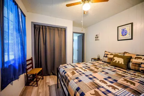 Bedroom - 129 Blossom Ln, Mena, AR 71953 photo 5 of 5