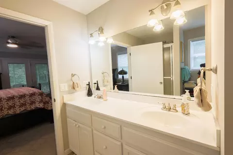Bath - 684 Townsend Rd, Wideman, AR 72585 photo 1 of 3