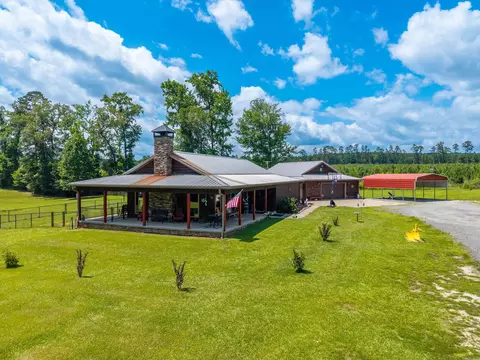 1382 Big Creek Rd, Malvern, AR 72104