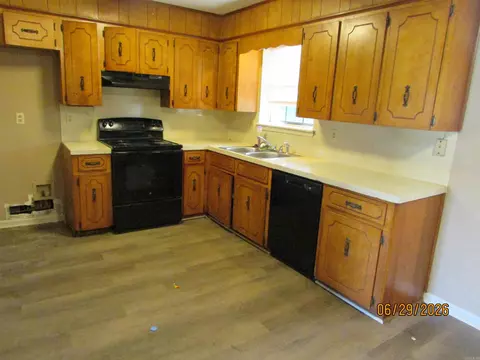 Kitchen - 16 Pheasant Run, Cabot, AR 72023 photo 1 of 2
