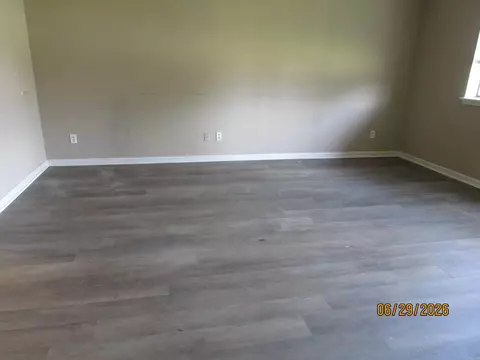 Living - 16 Pheasant Run, Cabot, AR 72023 photo 3 of 3