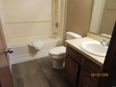 Bath - 16 Pheasant Run, Cabot, AR 72023 photo 1 of 2