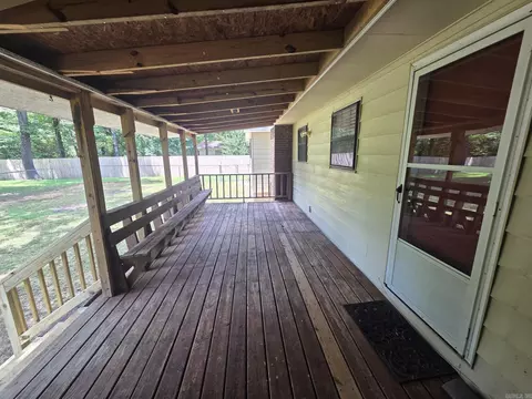 Exterior - 1101 N Cedar, Searcy, AR 72143 photo 3 of 11