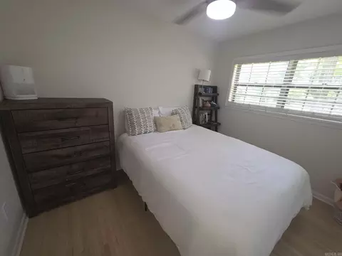 Bedroom - 1101 N Cedar, Searcy, AR 72143 photo 7 of 9