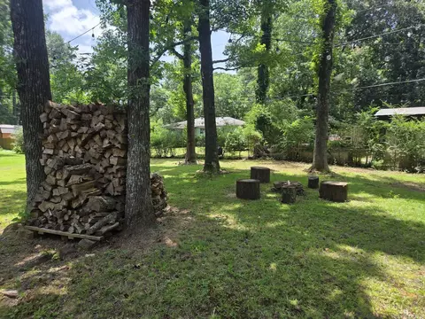 Exterior - 1101 N Cedar, Searcy, AR 72143 photo 9 of 11
