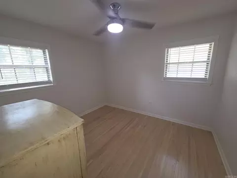 Bedroom - 1101 N Cedar, Searcy, AR 72143 photo 5 of 9