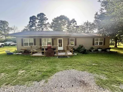 102 Hankins Ln, Pleasant Plains, AR 72568