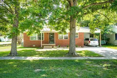 513 N 7th St, Paragould, AR 72450