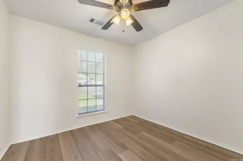 Bedroom - 3002 Forest Dr, Bryant, AR 72022 photo 4 of 9
