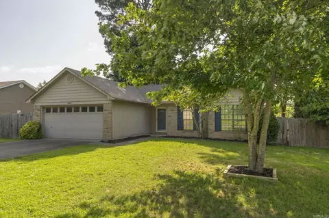Exterior - 3002 Forest Dr, Bryant, AR 72022 photo 2 of 8