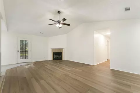 Living - 3002 Forest Dr, Bryant, AR 72022 photo 4 of 7