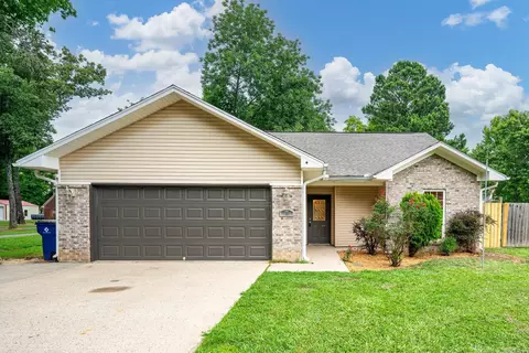 29 Broadmoor Cir, Cabot, AR 72023