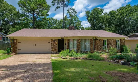 2215 Gunpowder Rd, Little Rock, AR 72227
