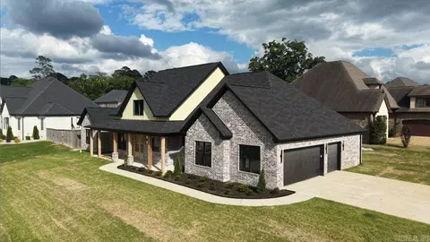 137 Arlington Park Ter, Hot Springs, AR 71901