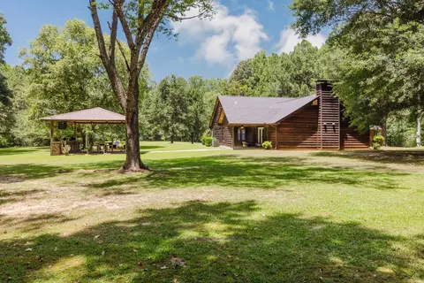 Exterior - 70 E Perry County Rd, Perry, AR 72125 photo 16 of 18