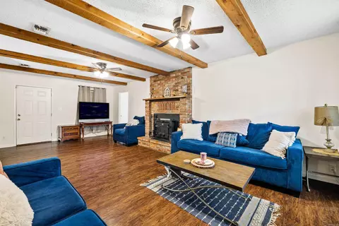 Living - 17512 N Sardis, Mabelvale, AR 72103 photo 2 of 2