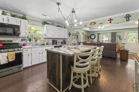 Kitchen - 16 Dam Rd, Mayflower, AR 72106 photo 5 of 5