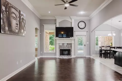 Living - 3020 Olson Cir, Bryant, AR 72022 photo 1 of 4