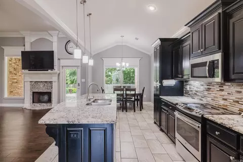 Kitchen - 3020 Olson Cir, Bryant, AR 72022 photo 1 of 3