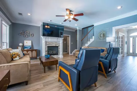Living - 824 Sedgefield Dr, Bryant, AR 72022 photo 2 of 4