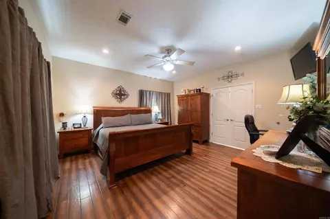 Bedroom - 24 Sue Ln, Conway, AR 72032 photo 1 of 5