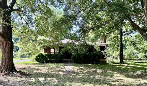 127 E Mill St, Malvern, AR 72104
