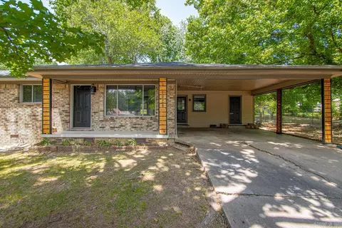 1025 Oakhurst St, Jacksonville, AR 72076