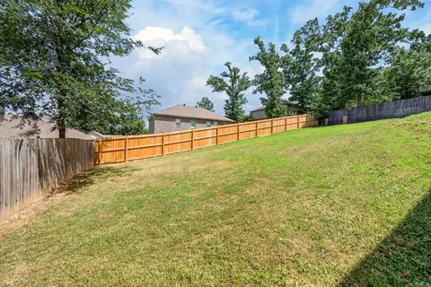 Exterior - 27 Sagebrush Ln, Cabot, AR 72023 photo 8 of 9