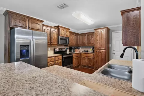 Kitchen - 27 Sagebrush Ln, Cabot, AR 72023 photo 2 of 5