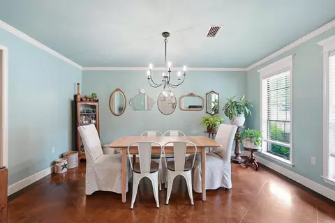 Dining - 2341 Hermes, Conway, AR 72032 photo 1 of 2