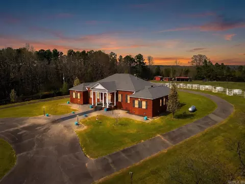 Exterior - 17 Ozark Dr, Damascus, AR 72039 photo 3 of 4