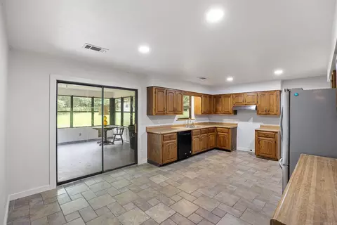 Kitchen - 826 E 164 Hwy, Dover, AR 72837 photo 2 of 4