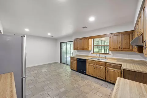 Kitchen - 826 E 164 Hwy, Dover, AR 72837 photo 4 of 4