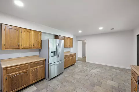 Kitchen - 826 E 164 Hwy, Dover, AR 72837 photo 3 of 4