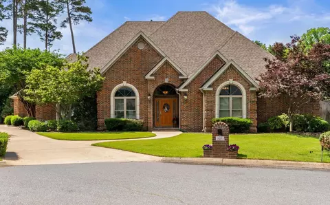 127 Grenoble Cir, Maumelle, AR 72113